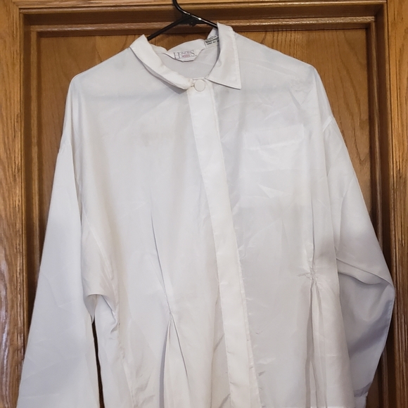 Honors misses white button up - Picture 1 of 5